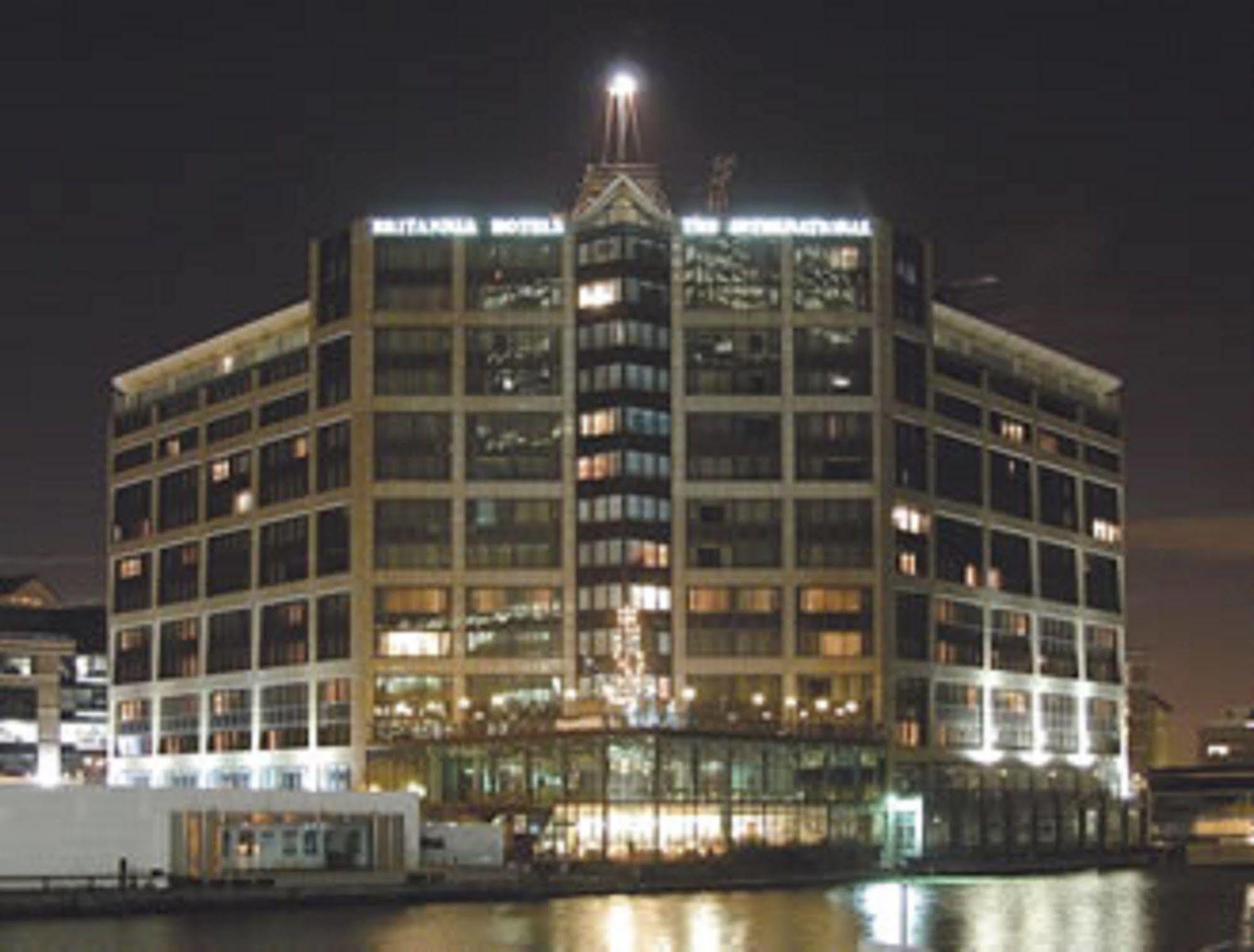 Britannia International Hotel Canary Wharf London Exterior photo